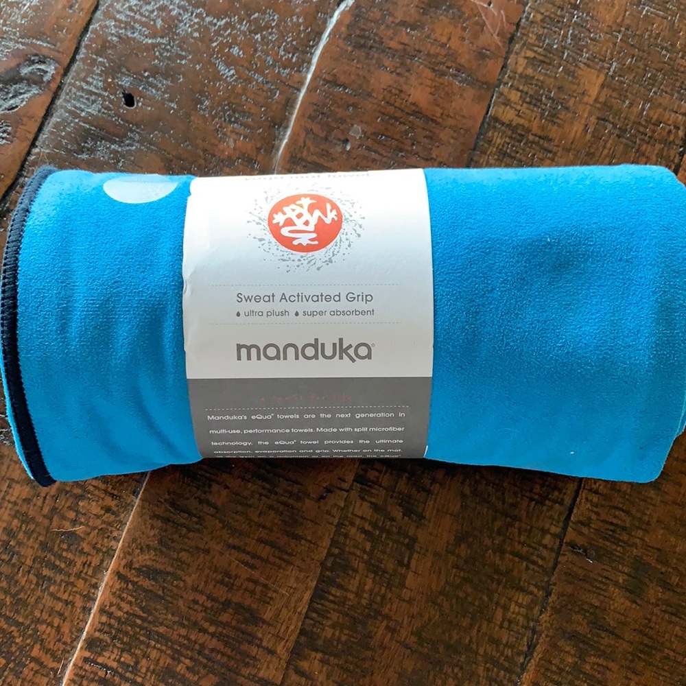 Manduka equa yoga mat towel NWT